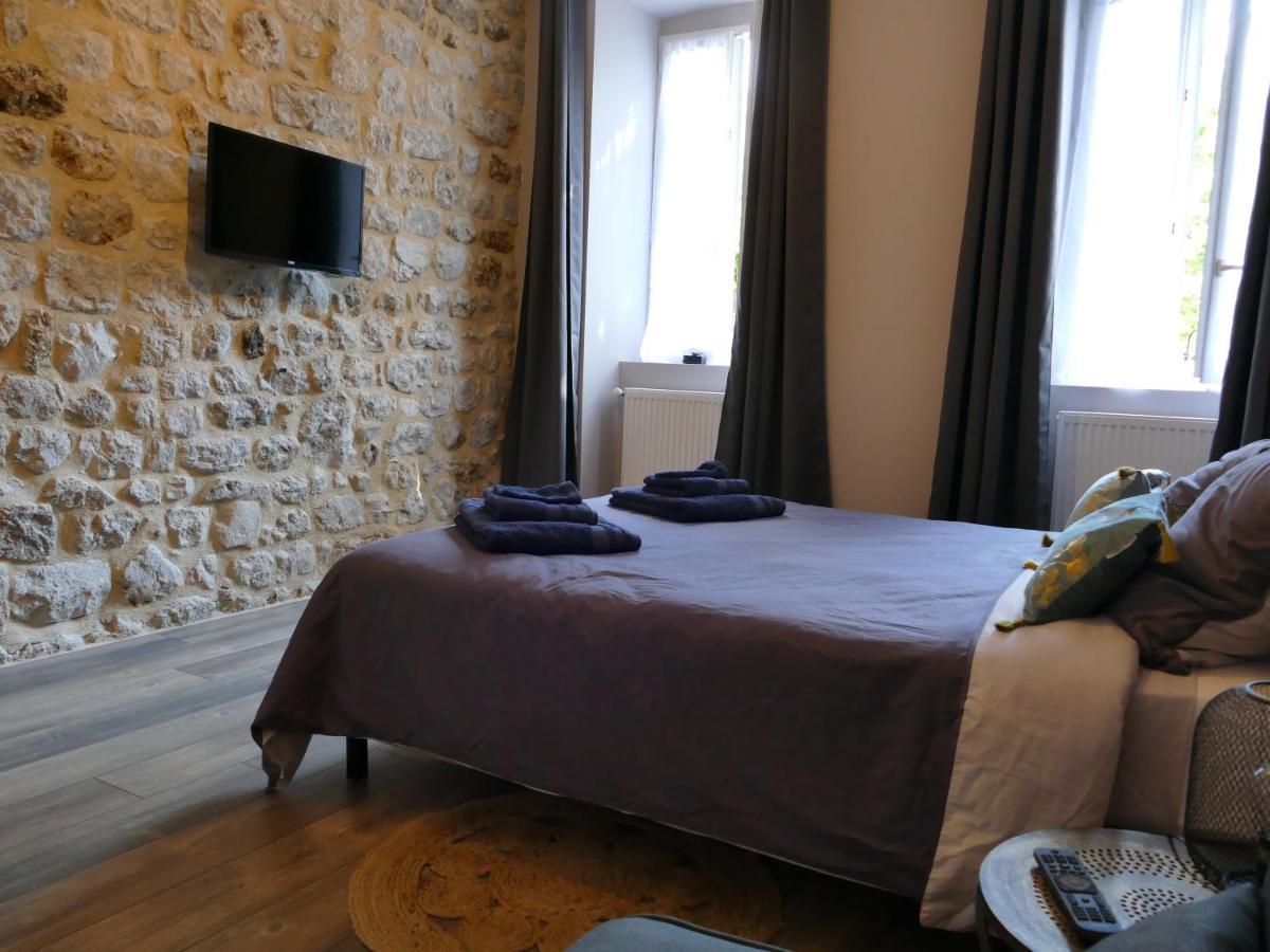 Chambres D'Hotes "Au Pied De La Bealiere" Montpezat-sous-Bauzon 外观 照片